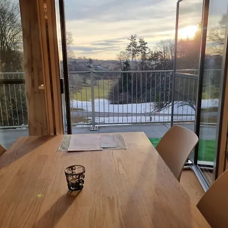 Apollo In Der Wohlfuehloase Am Trausdorfberg Mit Sauna Whirlpoolnutz By Interhome 公寓