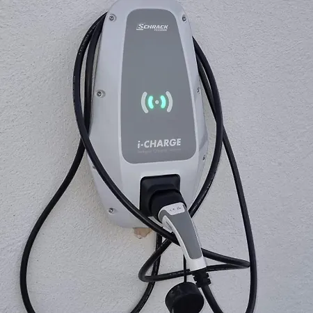 Apollo In Der Wohlfuehloase Am Trausdorfberg Mit Sauna Whirlpoolnutz By Interhome